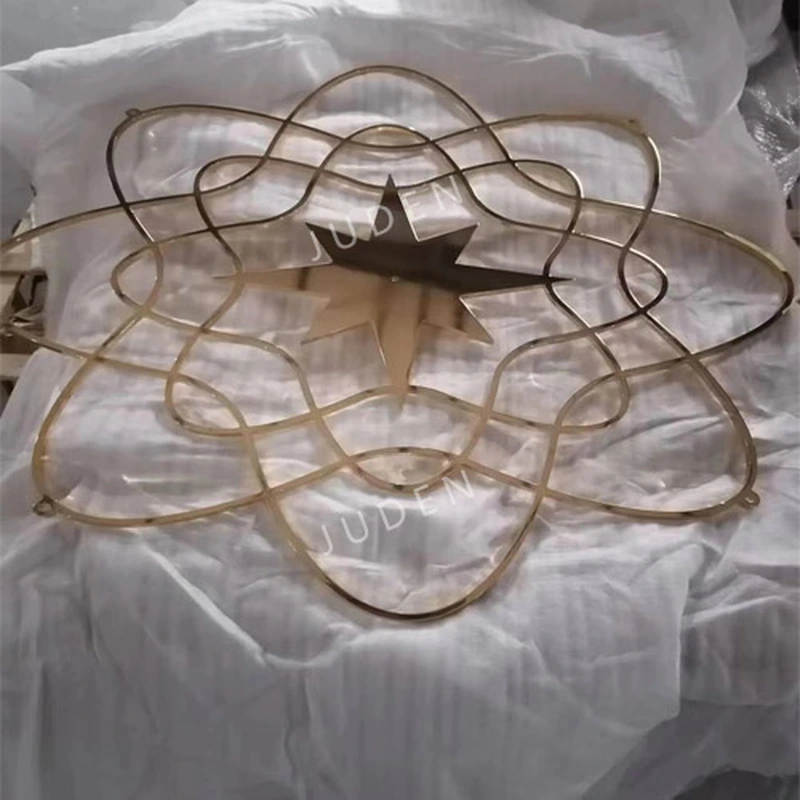 Aluminium Christmas star in polish gold finish