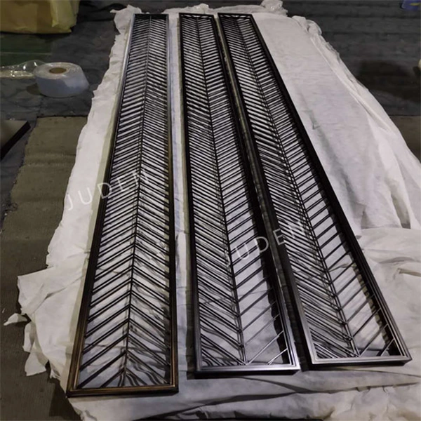 Fish bone design metal screen partition for luxury hotel