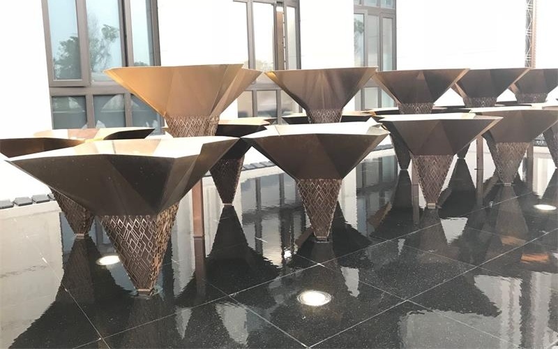 Stainless steel outdoor fountain.JPG