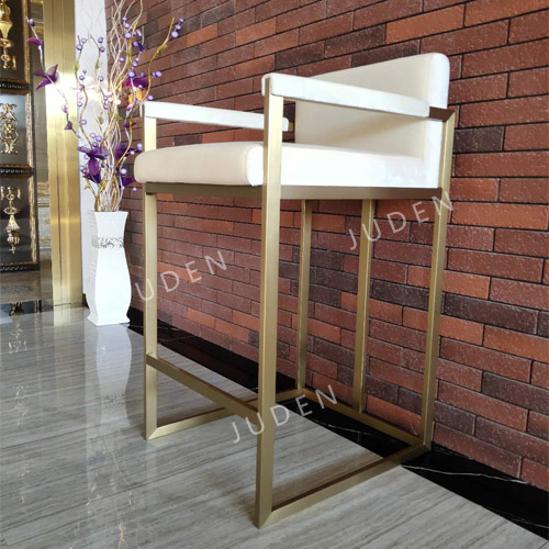 bar chair 2.jpg