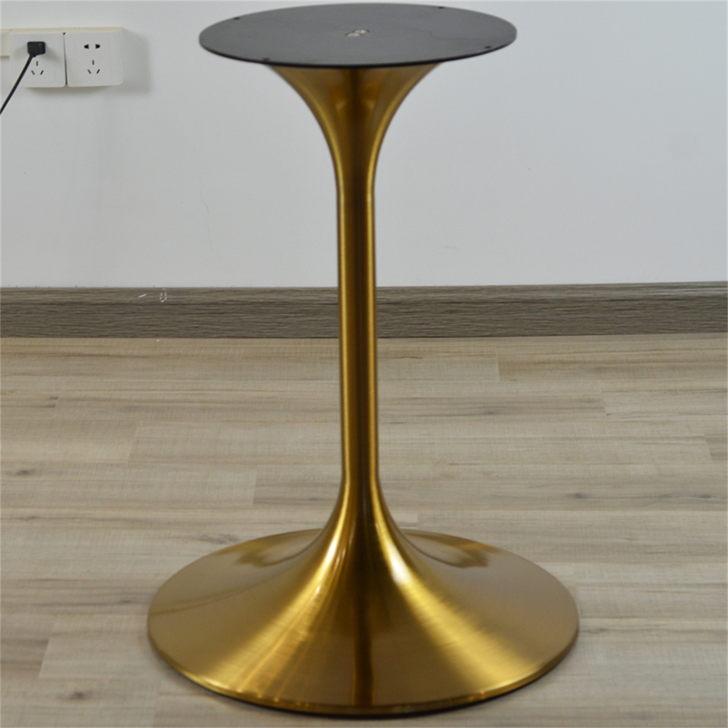 Wholesale Modern Tulip Table Base steel table leg 