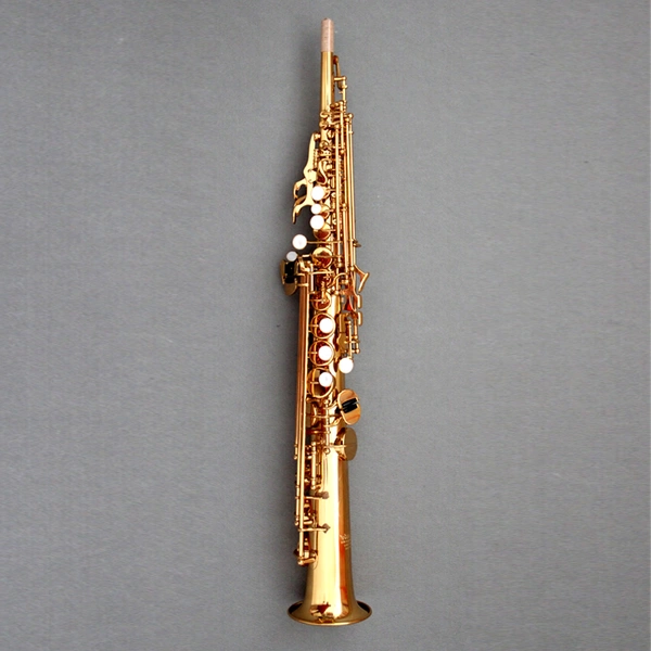Curved soprano saxophone 