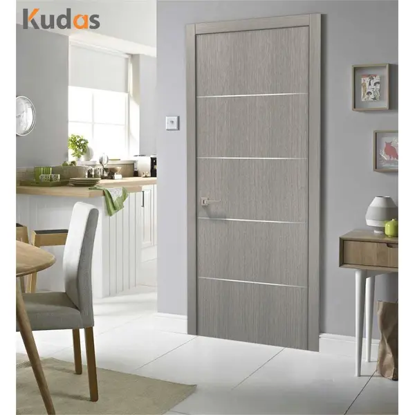 باب خشبي MDF داخلي من سلسلة فلوش بقشرة خشبية