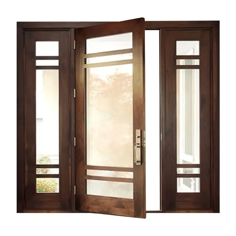 يُدرج الزجاج المقسى المخصص أبوابًا خشبية خارجية مزدوجة صلبة