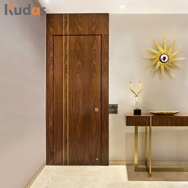 باب دافق أخدود حديث مركب من الخشب الصلب الداخلي