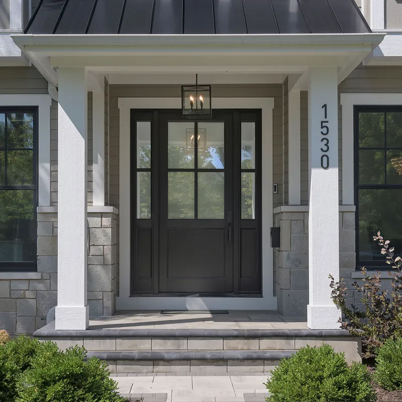 باب الدخول الرئيسي الخارجي زجاجي محوري وأبواب خشبية صلبة للدخول