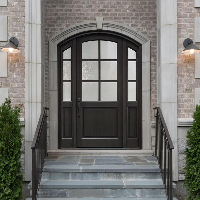 المدخل الأمامي الخارجي من الخشب الصلب، المدخل الرئيسي، باب محوري من خشب الجوز