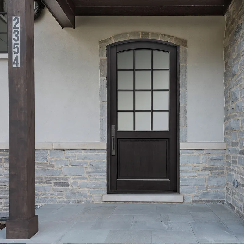 المدخل الأمامي الخارجي من الخشب الصلب، المدخل الرئيسي، باب محوري من خشب الجوز