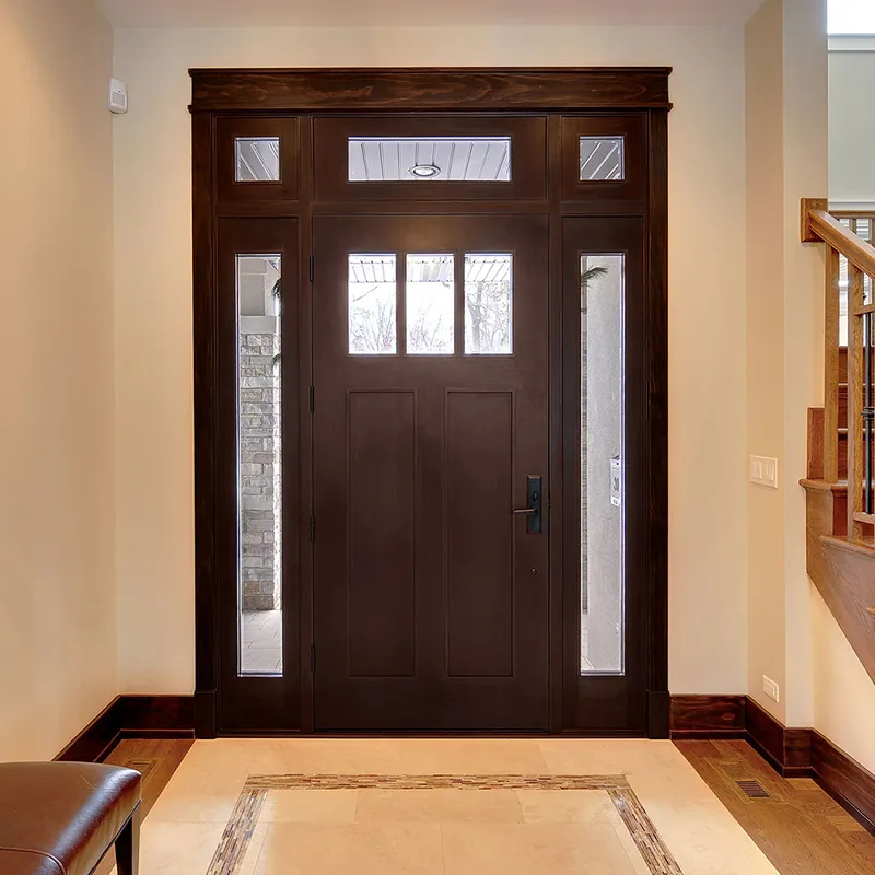 باب خشبي صلب بتصميم خارجي فاخر مع زجاج