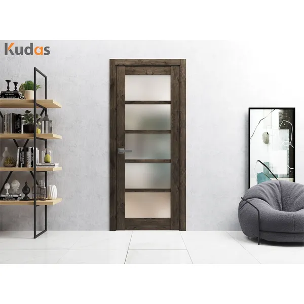 خطوط Kudas الداخلية الخشبية الواضحة، باب زجاجي من الألومنيوم والخشب PVC