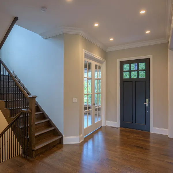 أبواب الدخول الأمامية أبواب خشبية خارجية كلاسيكية وقوية