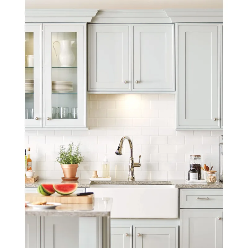 خزائن مطبخ تصميم باب خشبي مع مقابض