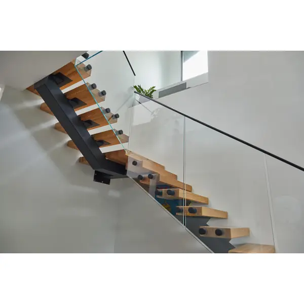Stringer mono staircase with solid wood step