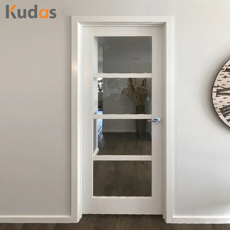 باب بابية الحمام مغلفة باللون الأبيض باب مطبخ بتصميم زجاجي مقاوم للماء