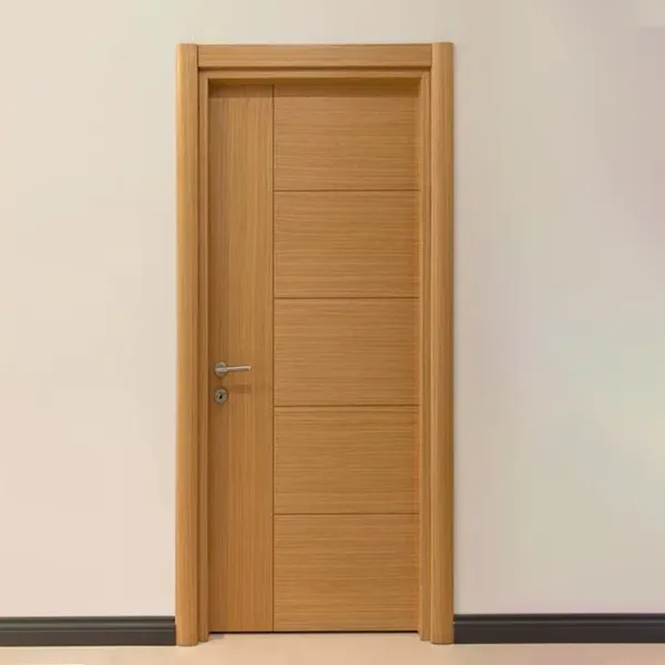 أبواب داخلية بإطارات خارجية وباب خشبي WPC داخلي مُعلق مسبقًا