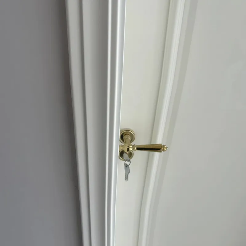 مؤسسة الفيلا الداخلية صامتة ذات جودة عالية باب خشبي أنيق