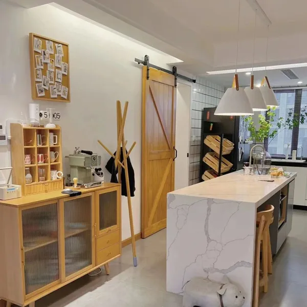 أبواب داخلية مقاومة للحريق، باب شاكر خشبي داخلي متين