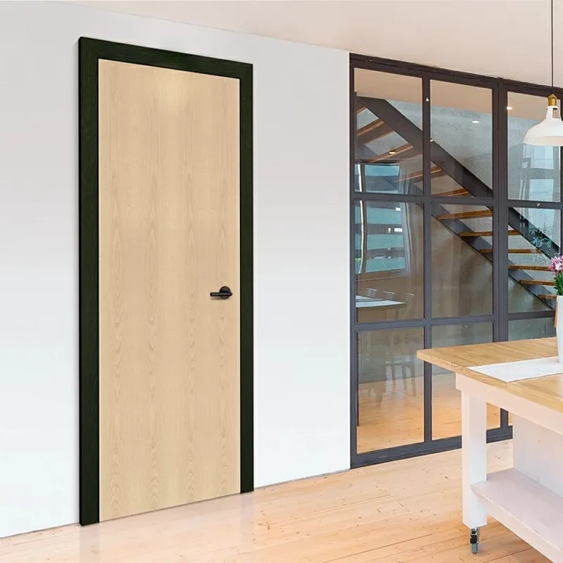 باب داخلي خشبي متين للمنزل مع معالجة سطحية للطلاء