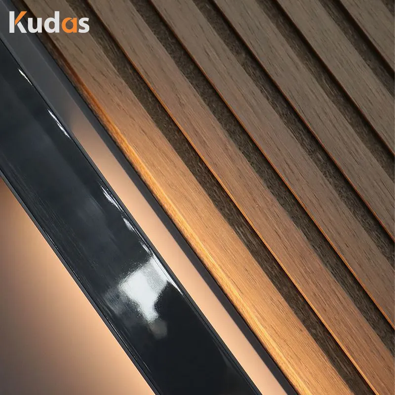 أبواب رئيسية لفيلا الفندق مدخل خارجي باب خشبي فولاذي