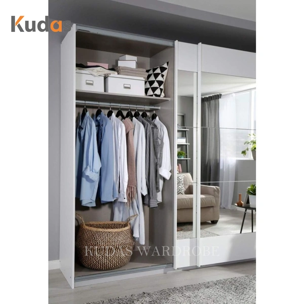 Minimalist style bedroom sliding door wardrobe with mirror