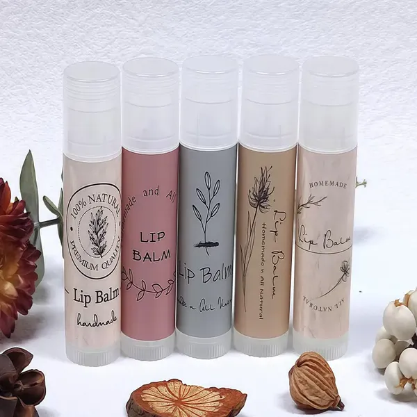 カスタムリップラベル印刷｜口紅・リップ製品向けオリジナルラベル制作