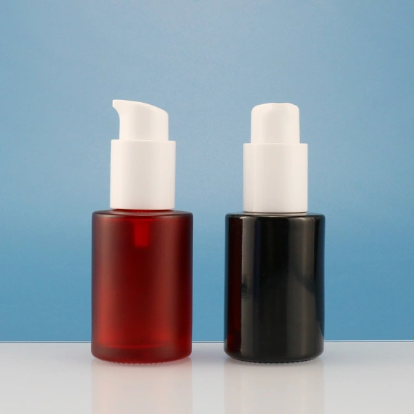 30ml white pump flat shoudler glass bottle