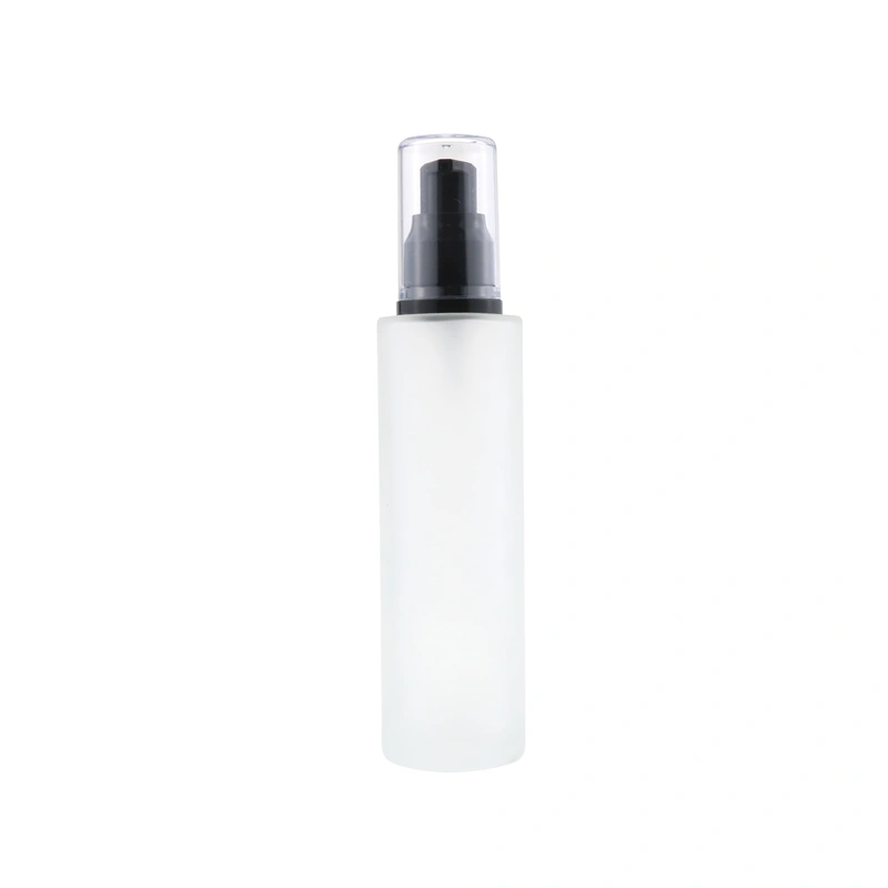 Factory wholesale Skincare Liquid packaging set white cosmetic glass bottle with silver cap