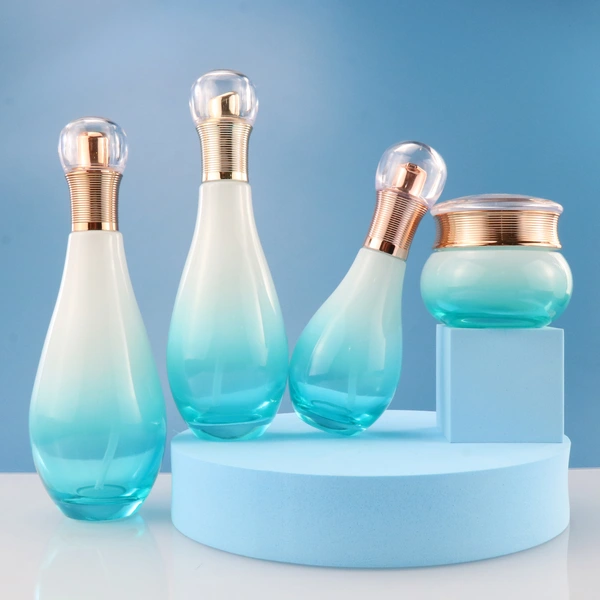 flat shoulder essential oil serum glass dropper bottles
