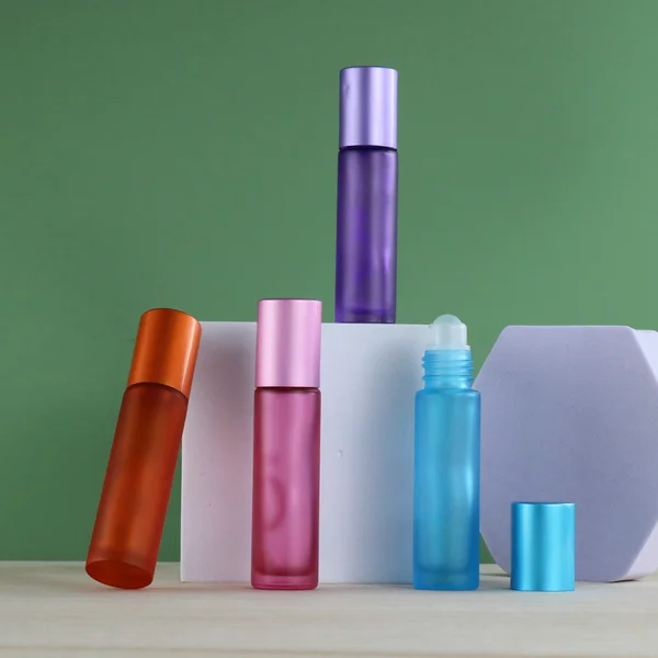  Cosmetic Essential Oil Packaging Roller Roll-on Perfume Bottles 