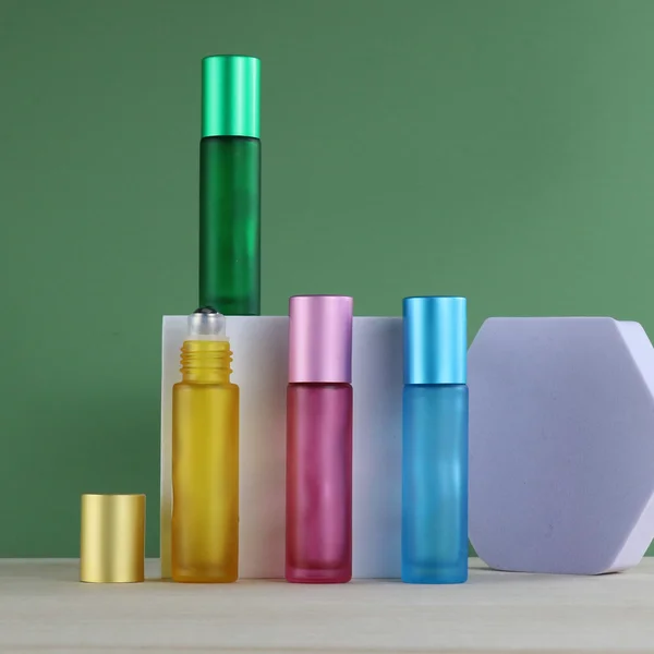  Cosmetic Essential Oil Packaging Roller Roll-on Perfume Bottles 