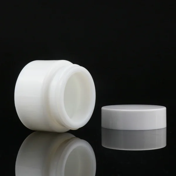 30g 50g Customized frosted cosmetic glass cream jar with silver lid
