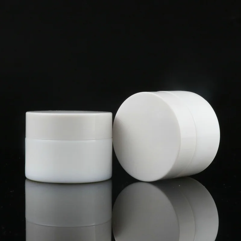 30g 50g Customized frosted cosmetic glass cream jar with silver lid
