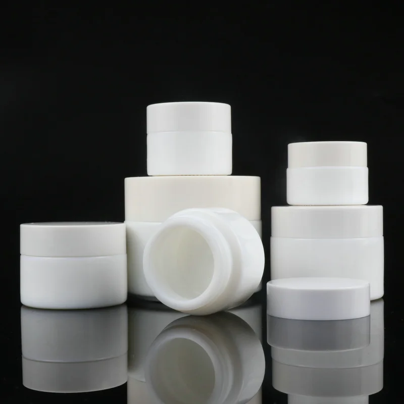 30g 50g Customized frosted cosmetic glass cream jar with silver lid