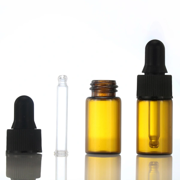 5ml transparent cosmetic glass vial with pipette