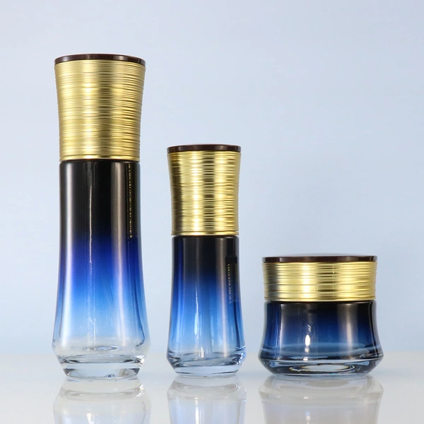 Unique Designed Cosmetic Glass Cosmetic Lotion Pump Bottle Set