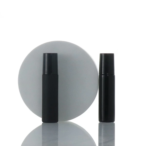 Customized wholesale 10ml matte black frosted glass roll on bottle