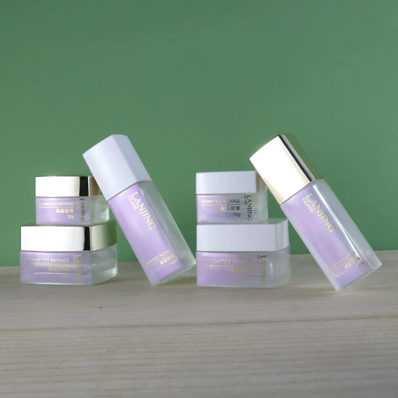 empty frosted glass spray bottle for skin care