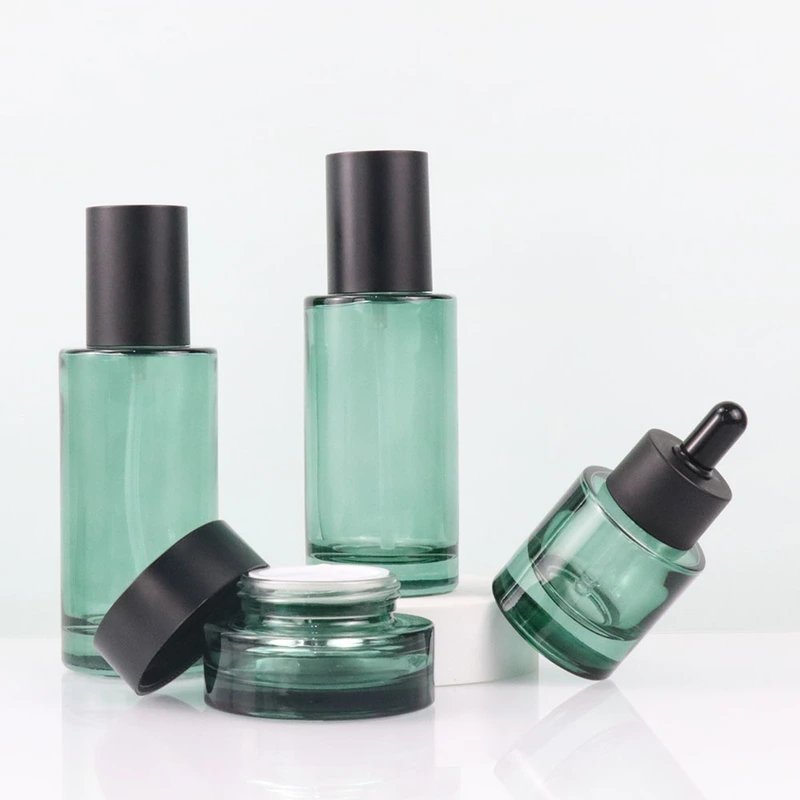 Green Skincare Packaging Hot Sale Cosmetic Bottle Sets