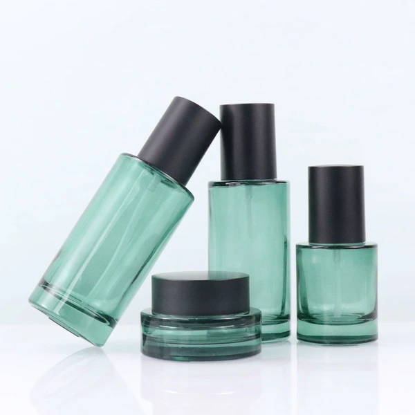 Green Skincare Packaging Hot Sale Cosmetic Bottle Sets