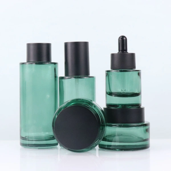 Green Skincare Packaging Hot Sale Cosmetic Bottle Sets