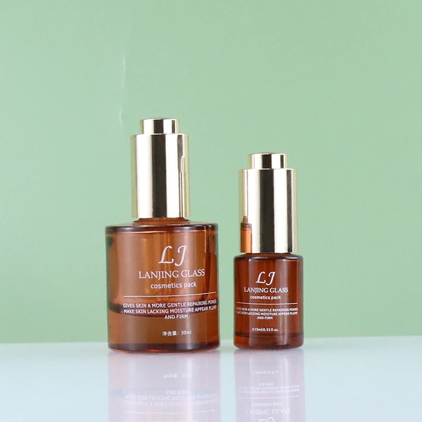 transparent glass serum bottle