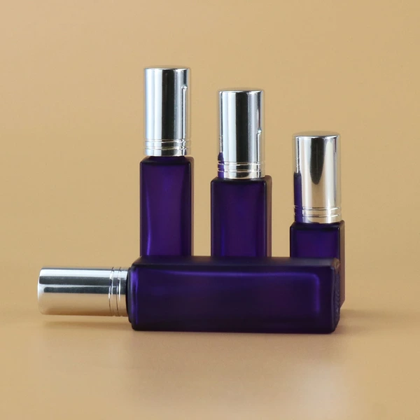 square glass bottle silver sprayer  