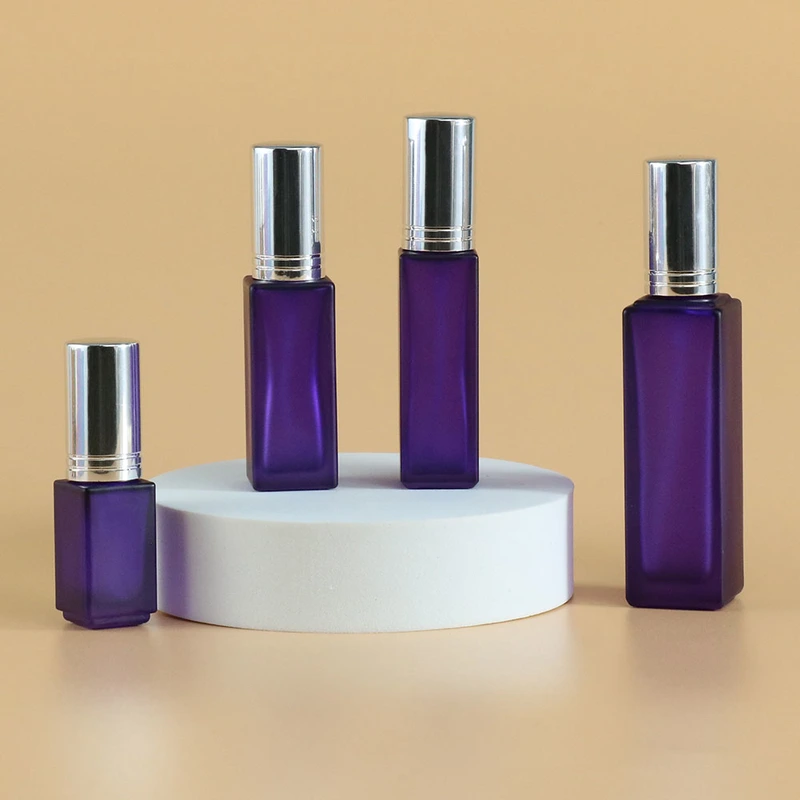 square glass bottle silver sprayer  