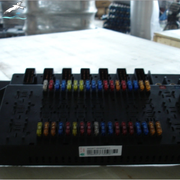 Sinotruk HOWO Electric Junction Box WG9716580021|LEO Auto Parts 