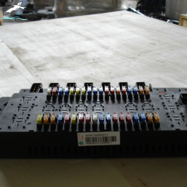 Sinotruk HOWO Electric Junction Box WG9716580021|LEO Auto Parts 