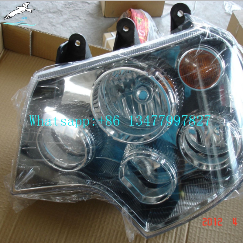 WG992572000 2A7前大灯2.jpg
