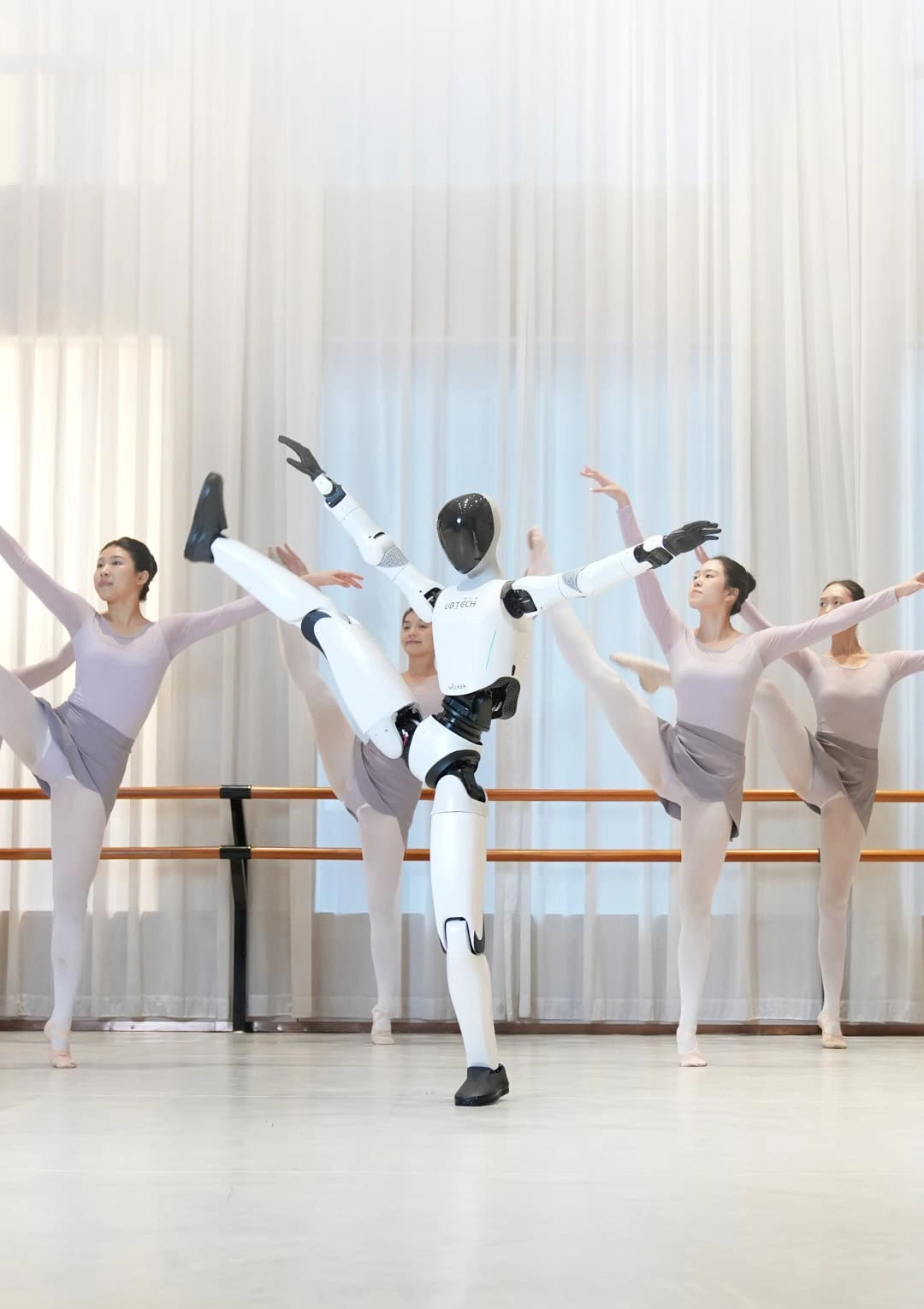 UBTECH Walker C1 Full‑Size Humanoid Service Robot, 53‑DOF, NVIDIA Jetson Thor, Built‑in World Model, Multimodal LLM, 3D Autonomous Navigation, Dynamic Agility