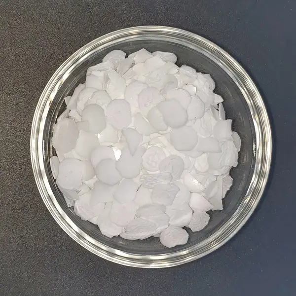 Mat Vehicle- Chemical products- Behentrimonium Methosulfate(and) Isopropanol - CAS No.: 81646-13-1