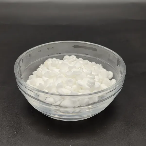 Mat Vehicle- Chemical products- Behentrimonium Chloride (and) Ethanol - CAS No.: 17301-53-0