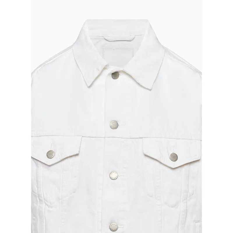 Shop Women’s Autumn White Denim Jacket | Trendy Outerwear | Fashion Essential